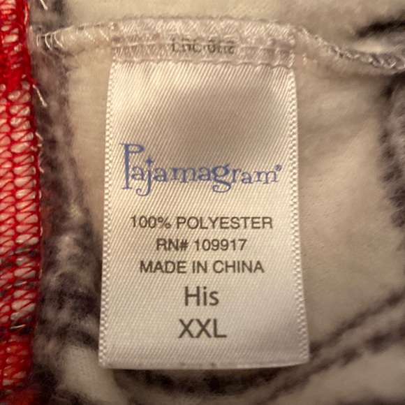 Pajamagram sz XXL HIS pajamas festive and warm. Like new red/plaid - Picture 6 of 6